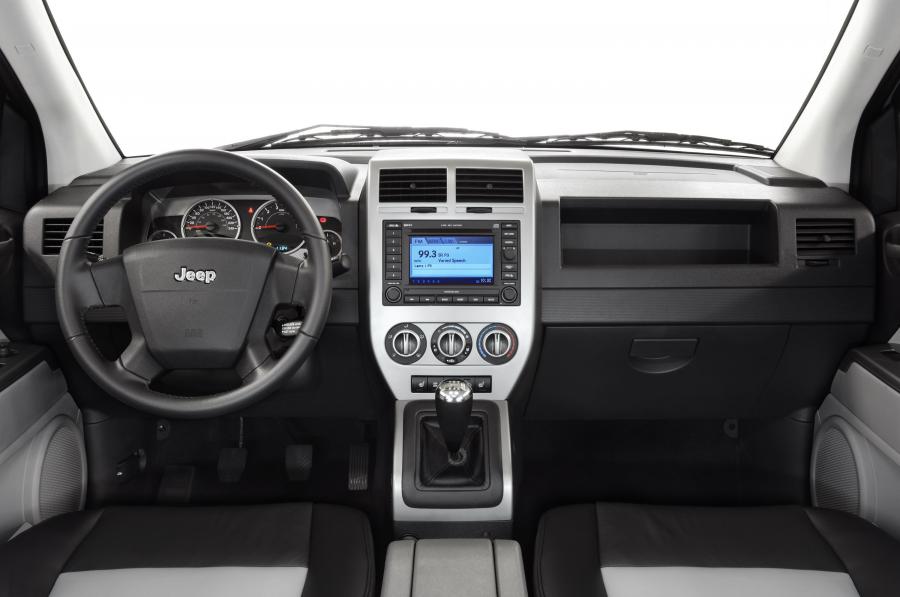  Jeep Compass 2007 года  (фото 65 из 100)